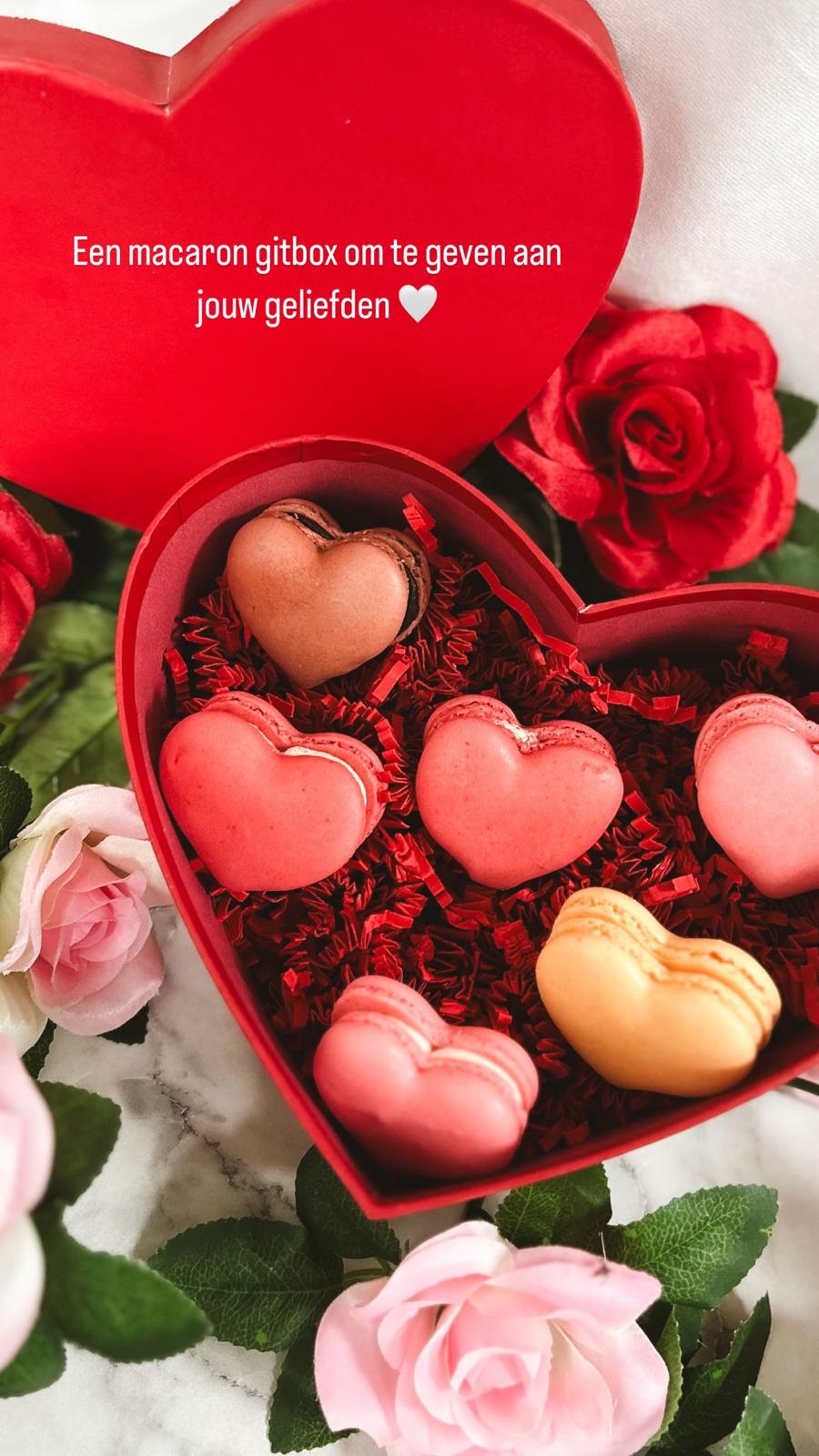 Hartvormige Vegan en Glutenvrije macarons in giftbox