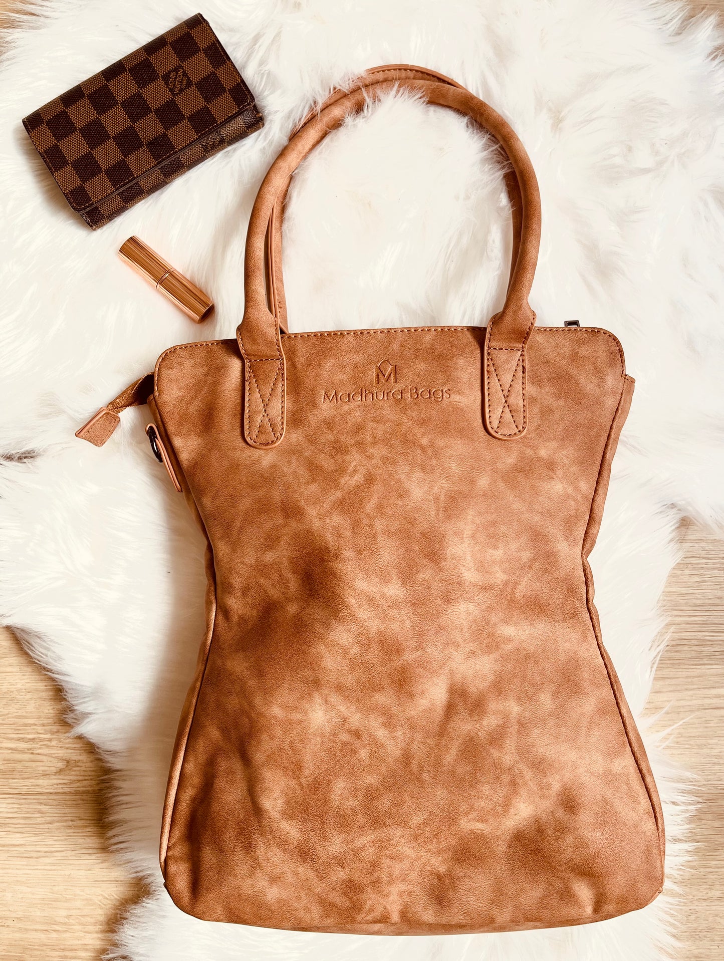 Handtas - van Madhura Bags - Vegan leer Curvy handtas