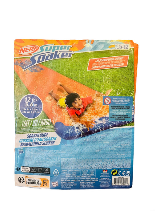 Waterglijbaan voor waterpret van Nerf - met sproeiers aan de zijkant